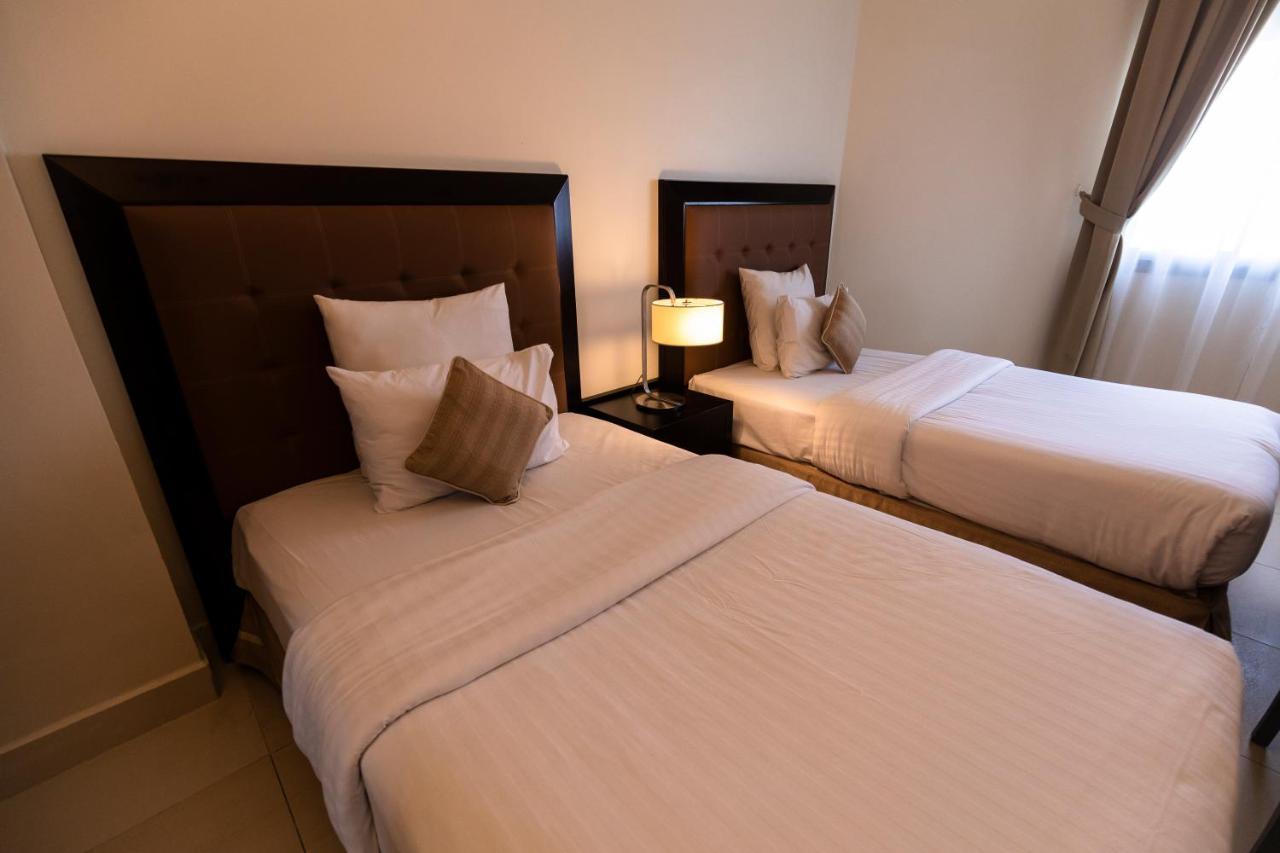 Imperial Suites Hotel Doha Exteriör bild
